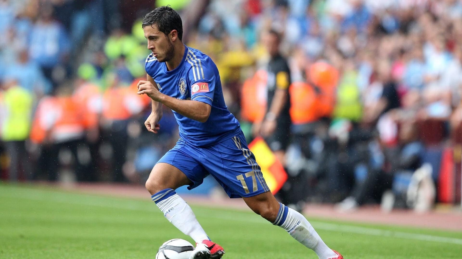 开云体育app-罗德里戈的欧冠交响曲，当荷兰风暴席卷那不勒斯之夜  第2张