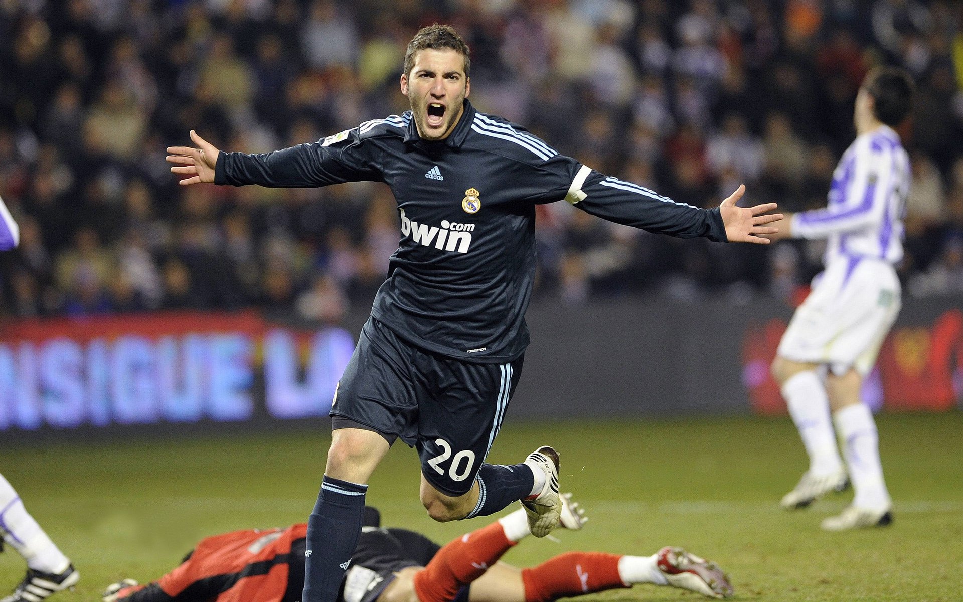 开云体育2026-马刺完胜辽宁队,库里在欧冠淘汰赛接管比赛,体育无疆界的胜利交响 第2张 开云体育2026-马刺完胜辽宁队,库里在欧冠淘汰赛接管比赛,体育无疆界的胜利交响 第2张